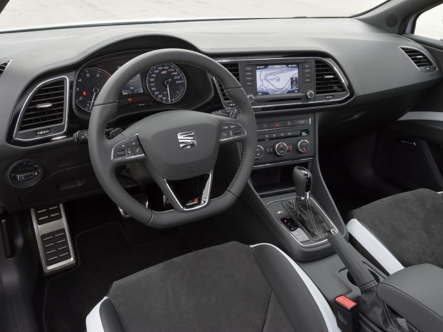  Seat Leon SC Cupra 280 2014 года  (фото 8 из 20)